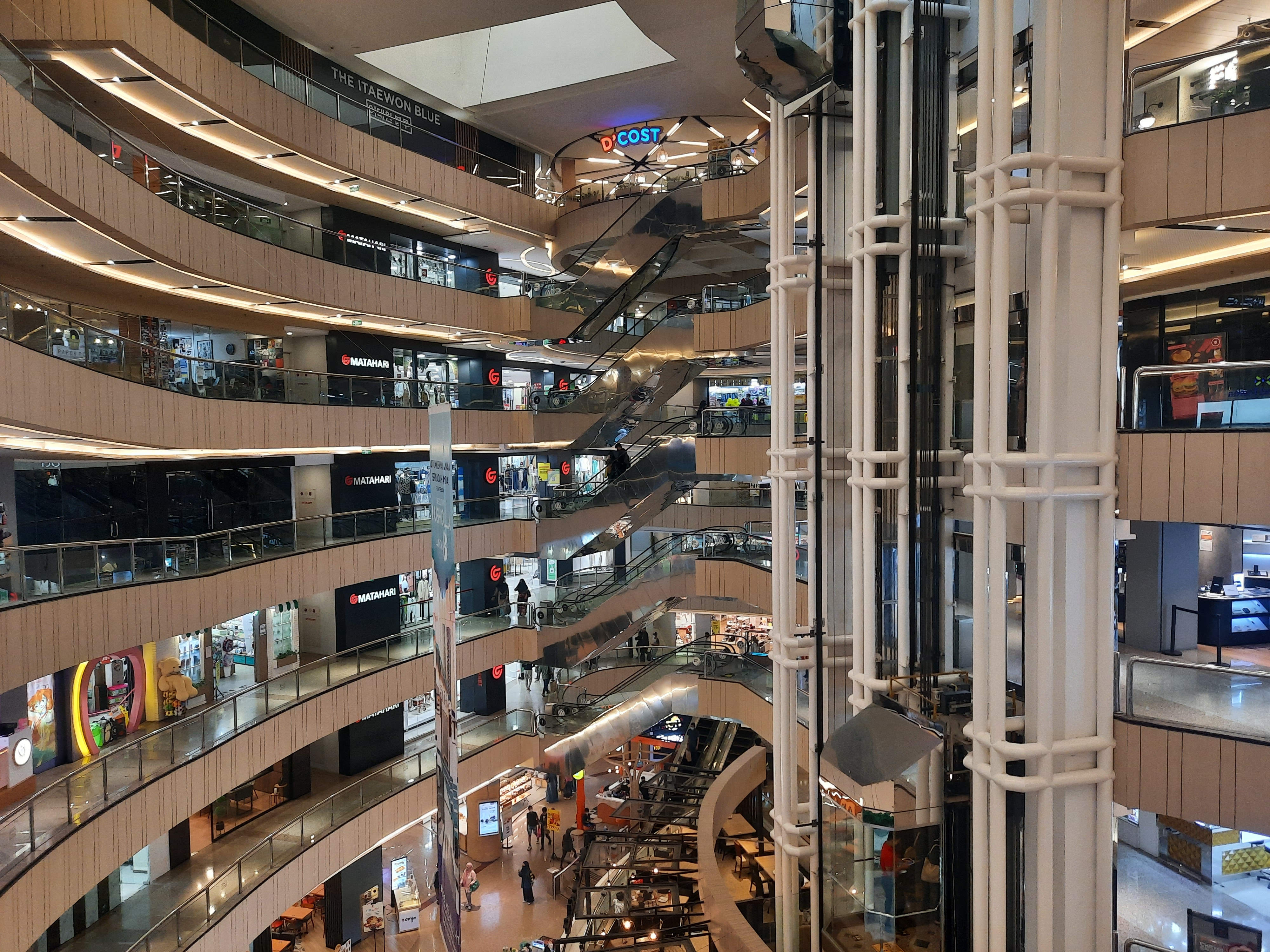 Jam Operasional Mall di DKI Jakarta Diperpanjang Hingga Pukul 10 Malam