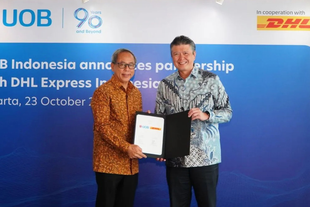 DHL Express dan UOB Indonesia Bersinergi Kurangi Emisi Gas Rumah Kaca Melalui Layanan GoGreen Plus