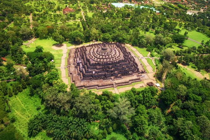 Sandiaga Uno: Jawa Tengah Diprediksi Menjadi Destinasi Wisata Tertinggi pada Libur Lebaran 2024