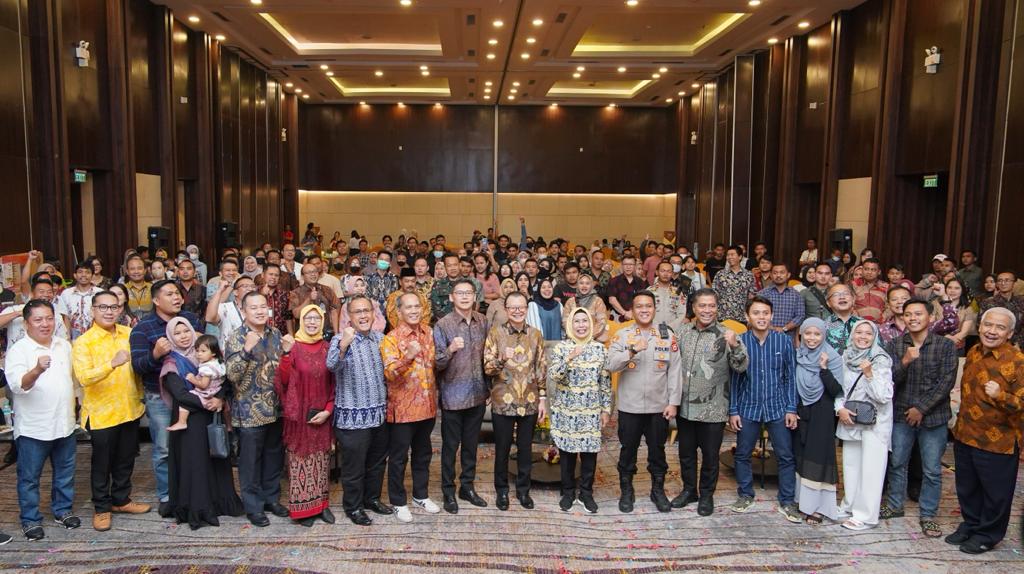 Infiniti Realty Luncurkan Sekaligus Akad Kredit Massal Perumahan MGK Banten