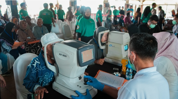 Rayakan HUT ke-50, Summarecon Gelar Operasi Katarak Gratis di Bogor