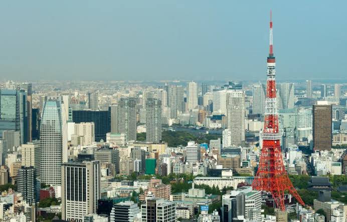 Pemerintah Tokyo Wajibkan Pemasangan Panel Surya untuk Rumah Baru